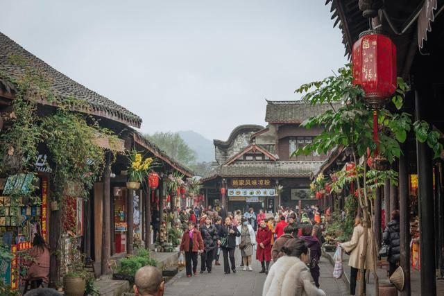 500人奋战22天，提升襄渝铁路设备质量，守护春运平安之旅